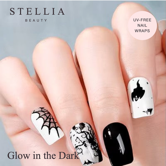 Stellia Beauty Halloween Nail Wraps - Glow in the dark manicure